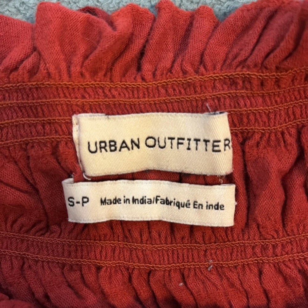 Urban Outfitters Red Smocked Crop Cami with Tie Straps - Picture 4 of 5